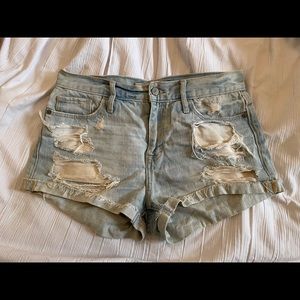Abercrombie short shorts! Size 27. Good condition but these are definitely worn